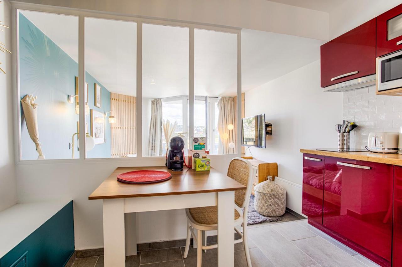 La Rev'Rie - Vue Sur Mer Avec Balcon Deauville Eksteriør billede